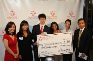(From Left) APCF Executive Director Debra Fong with Verizon Scholarship Awardees Meagan Shinbashi,Chiyoung Kim, and Deeksha Goyal, and Gene Eng, Verizon Vice President of External Affairs.