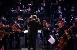 Continuing its tradition of presenting quality, enjoyable concerts, the Filipino American Symphony Orchestra (FASO), the only Filipino symphony orchestra outside the Philippines, will perform an entire concert devoted to Broadway favorites. “FASO Goes Broadway,” featuring Filipino vocalists, including talented children, as backed by 50 orchestra members, will be staged on Saturday, April 25, 7:00 p.m. at the Alex Theatre in Glendale.