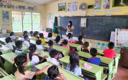 Solon wants opening of school year back to June