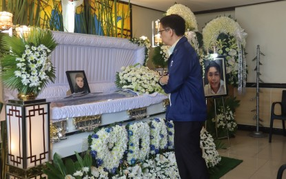 DMW gives aid to kin of Filipino nurse killed in UK mishap