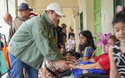 Manila rescues, transfers over 800 families to evacuation centers