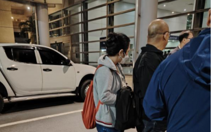 Woman faking Pinoy citizenship, name nabbed