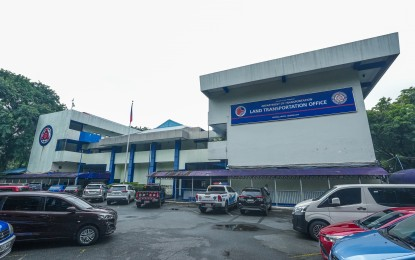 LTO warns motorists vs. using fake plates