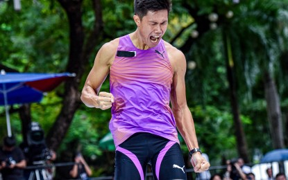 Obiena rules Atletang Ayala World Pole Vault Challenge