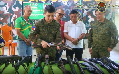 18 rebel extremists surrender in Maguindanao Sur