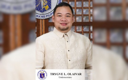 DepEd exec denies DPWH ‘kickback’ link, takes leave for probe