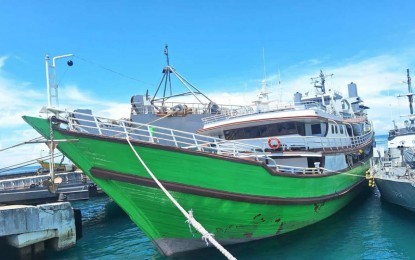 Navy seizes boat-load of contraband off Tawi-Tawi