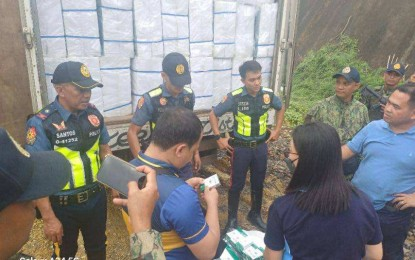 2 vans with smuggled cigarettes seized in NegOr town