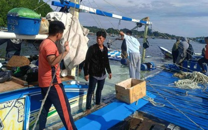 20 fishermen rescued between Basilan-Sulu waters