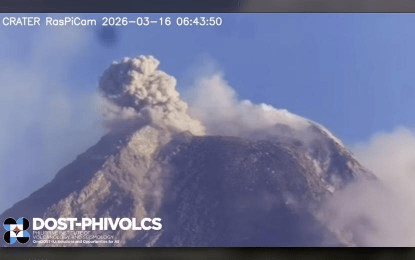 Mayon shows strombolian activity, lava flows as Alert Level 3 persists