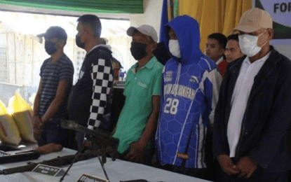 5 BIFF yield, turn over firearms in Maguindanao Sur